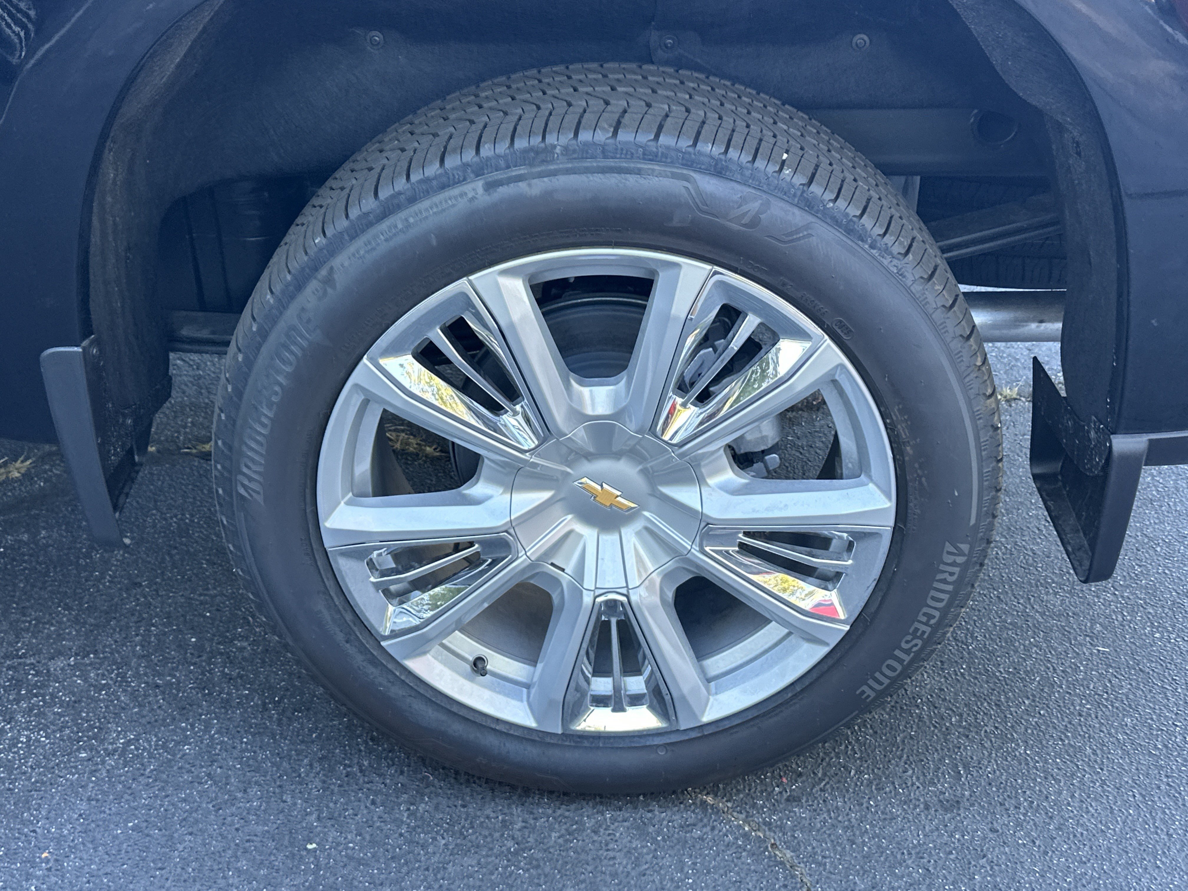 New 2025 Chevrolet Silverado 1500 High Country AWD/4WD image 17