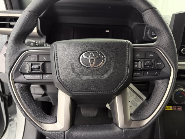 New 2026 Toyota 4Runner SR5 AWD/4WD image 9