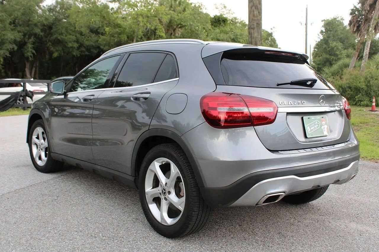 Used 2018 Mercedes-Benz GLA 250 4MATIC w/ Premium Package image 6