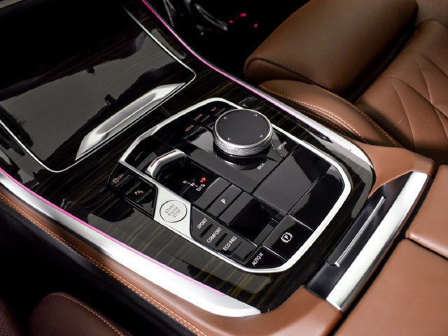 Used 2024 BMW X5 sDrive40i w/ Premium Package RWD image 26
