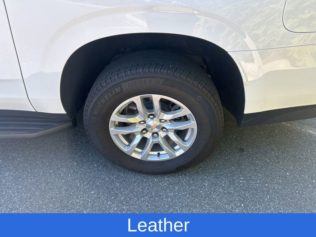 Used 2024 Chevrolet Suburban LT image 4