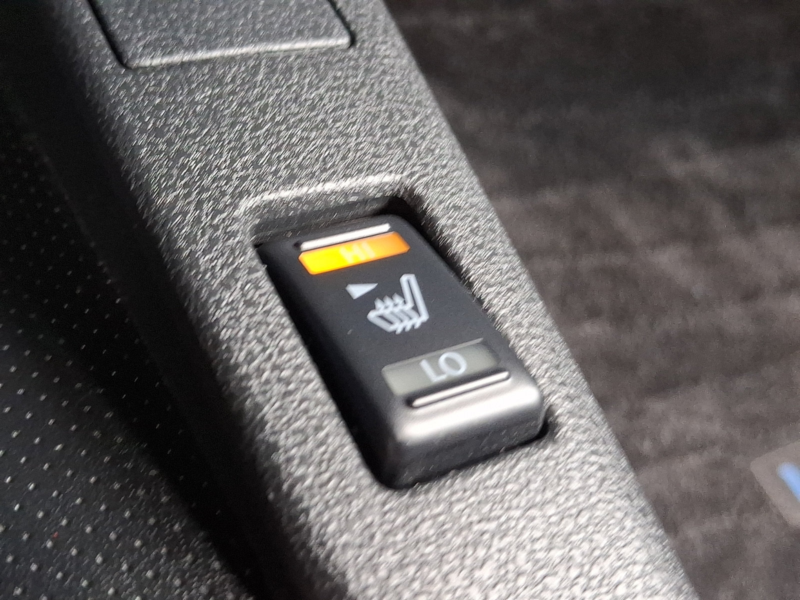 Used 2015 Nissan Leaf S FWD image 23