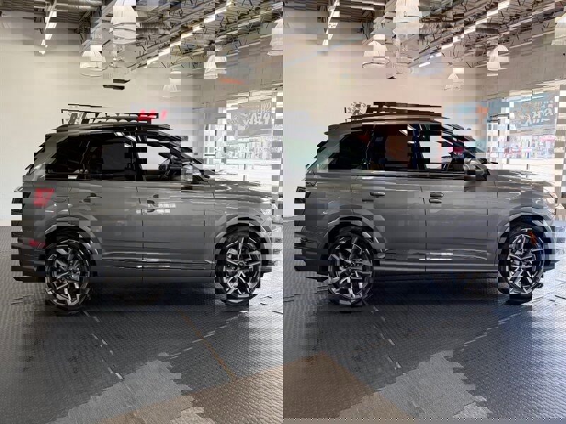 Used 2018 Audi Q7 3.0T Prestige image 20