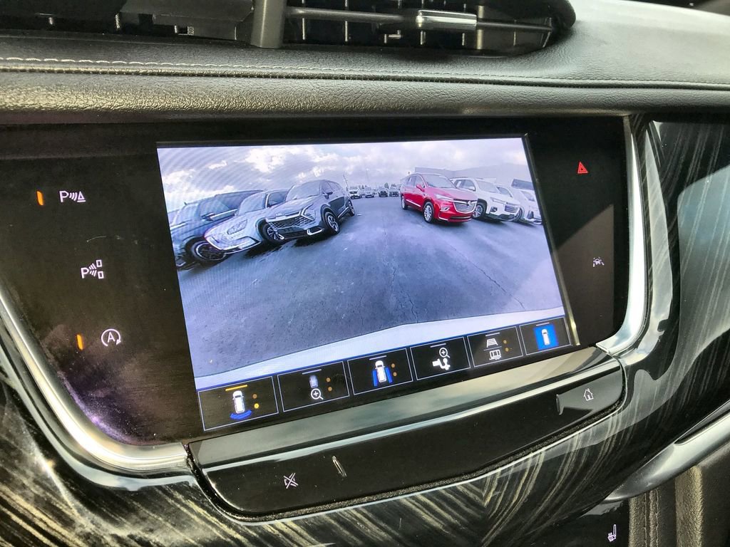 Used 2023 Cadillac XT6 Premium Luxury w/ Technology Package AWD/4WD image 17