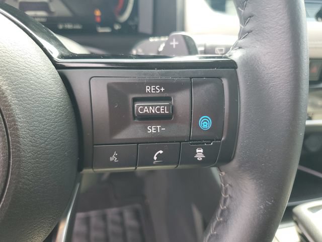 Used 2024 Nissan Rogue SL FWD image 30