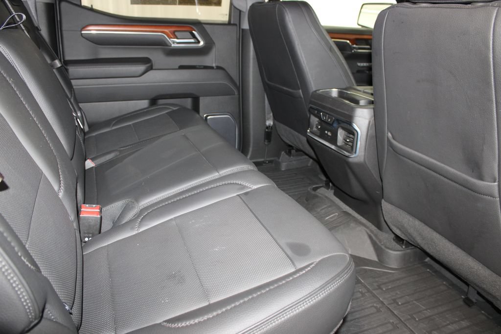 Used 2023 GMC Sierra 1500 Denali w/ Denali Reserve Package AWD/4WD image 36