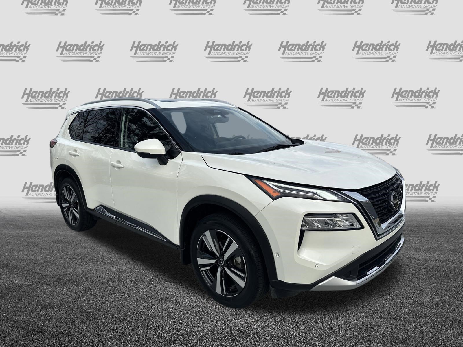 Used 2023 Nissan Rogue Platinum w/ Platinum Premium Package image 2