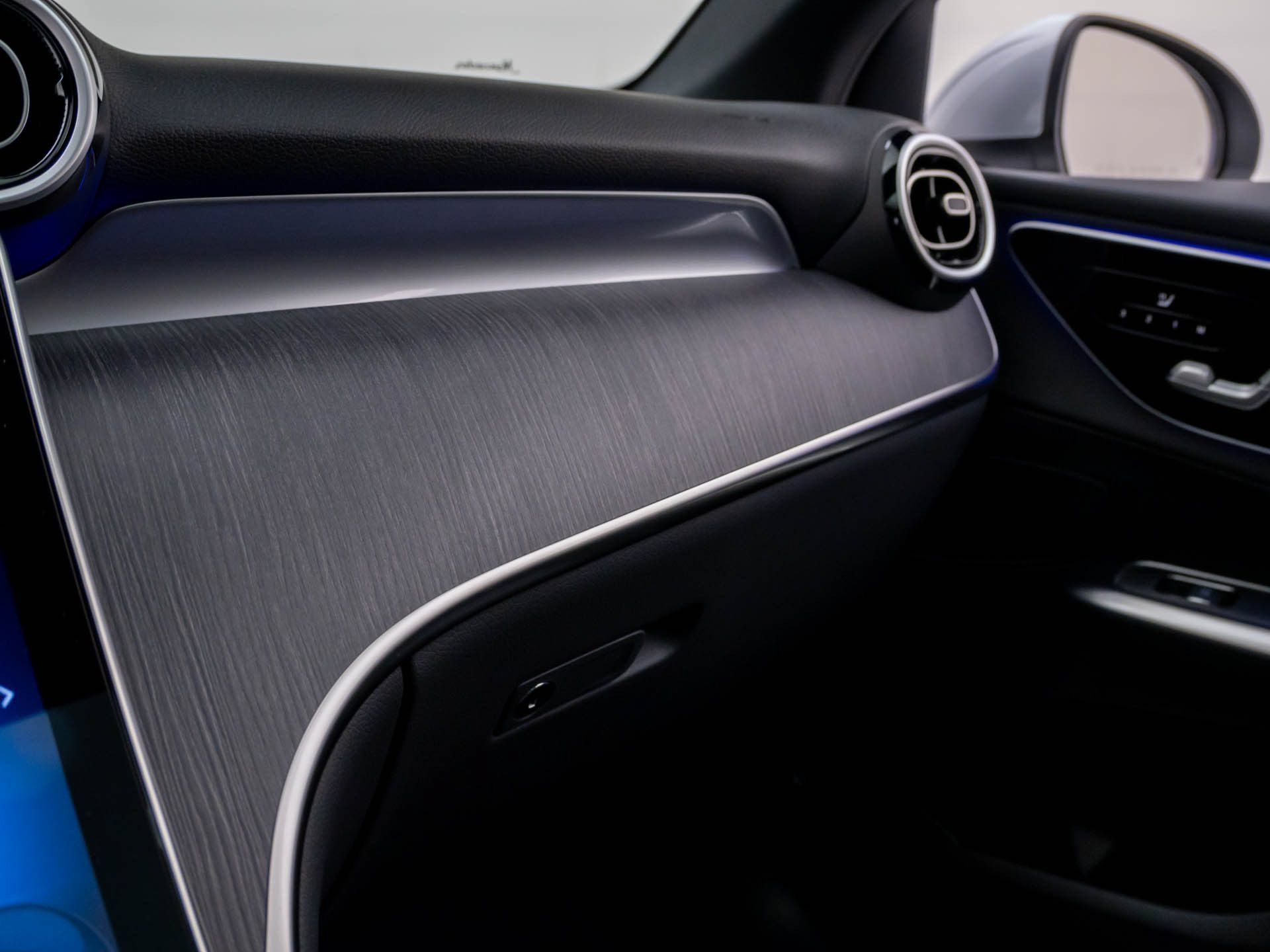 New 2026 Mercedes-Benz GLC 300 4MATIC image 31