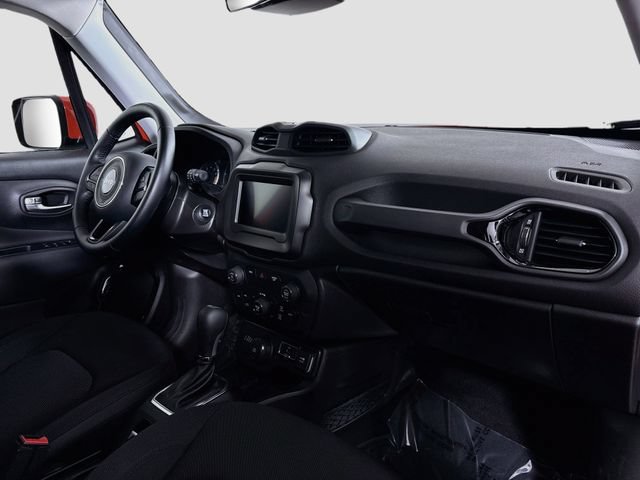 Used 2019 Jeep Renegade Altitude w/ Quick Order Package 2XM AWD/4WD image 29