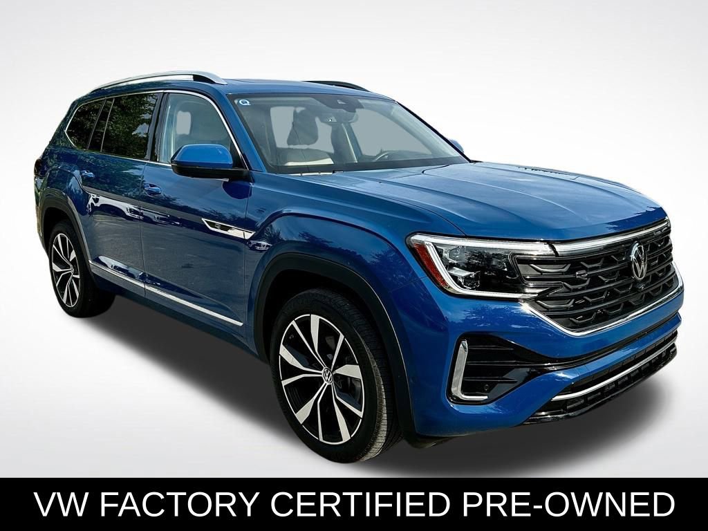 Certified 2025 Volkswagen Atlas SEL Premium R-Line image 3