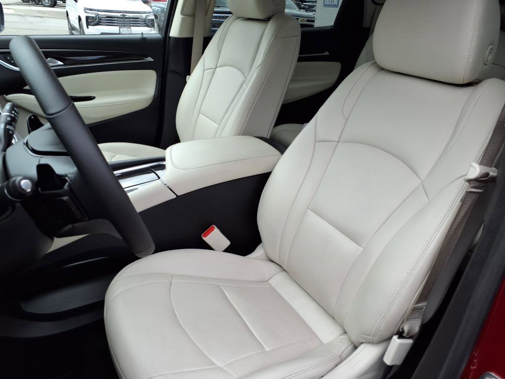 Used 2022 Buick Enclave Essence w/ Experience Buick Package image 11