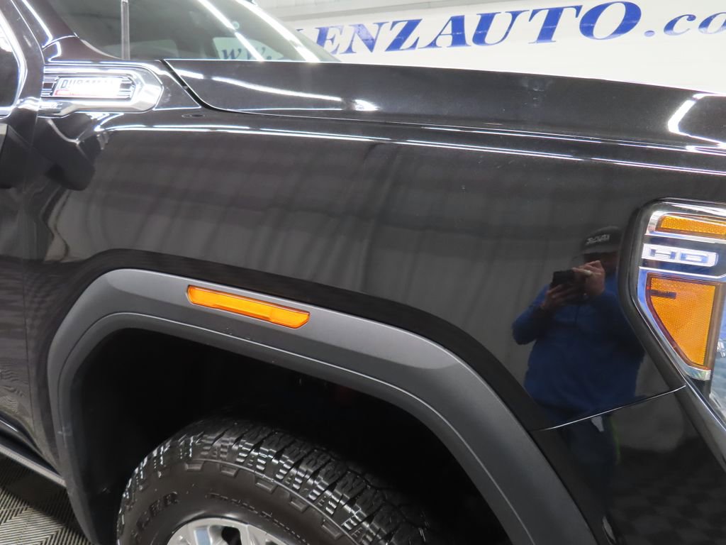 Used 2023 GMC Sierra 2500 Denali w/ Denali Black Diamond Edition AWD/4WD image 45
