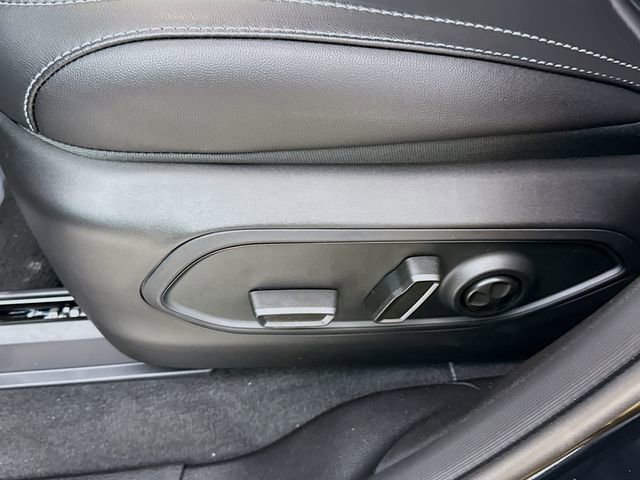 New 2025 Jeep Grand Cherokee Limited w/ Black Appearance Package image 19