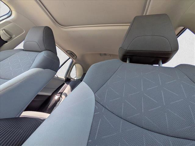 Used 2020 Toyota RAV4 XLE w/ Convenience Package FWD image 15