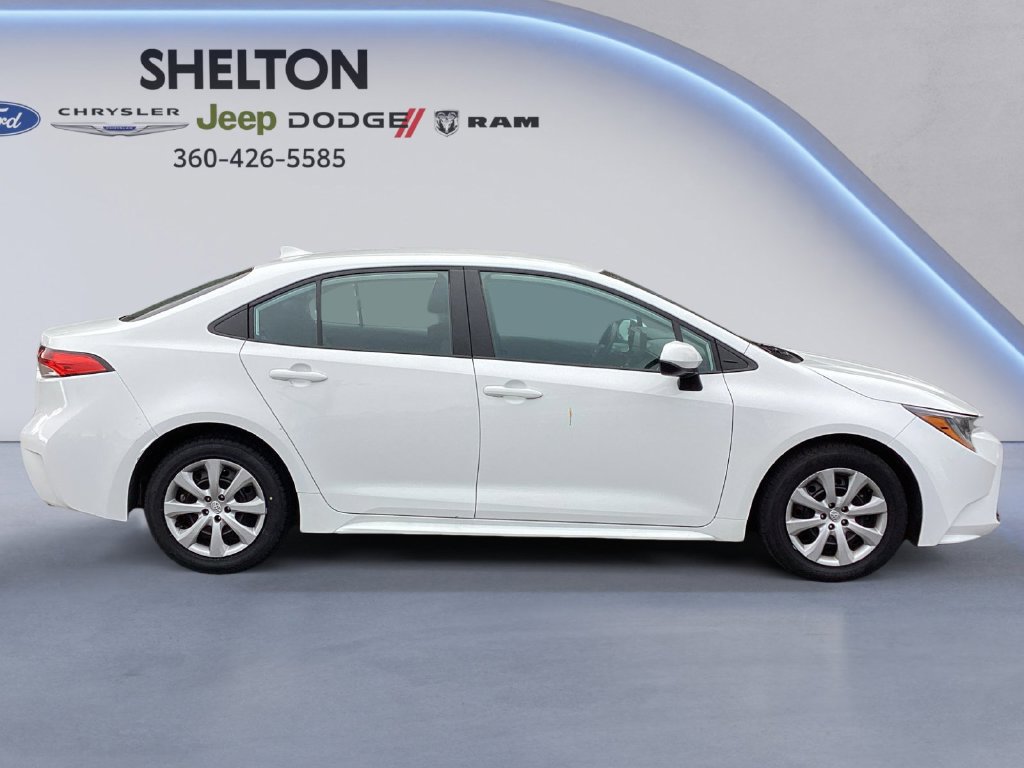 Used 2025 Toyota Corolla LE FWD image 6