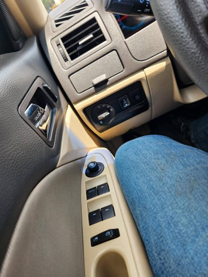 Used 2011 Ford Fusion SE w/ 202A Rapid Spec Order Code FWD image 20