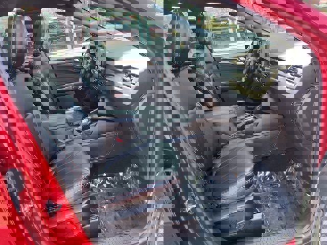 Certified 2025 Ford Escape ST-Line Elite w/ Premium Technology Package image 21