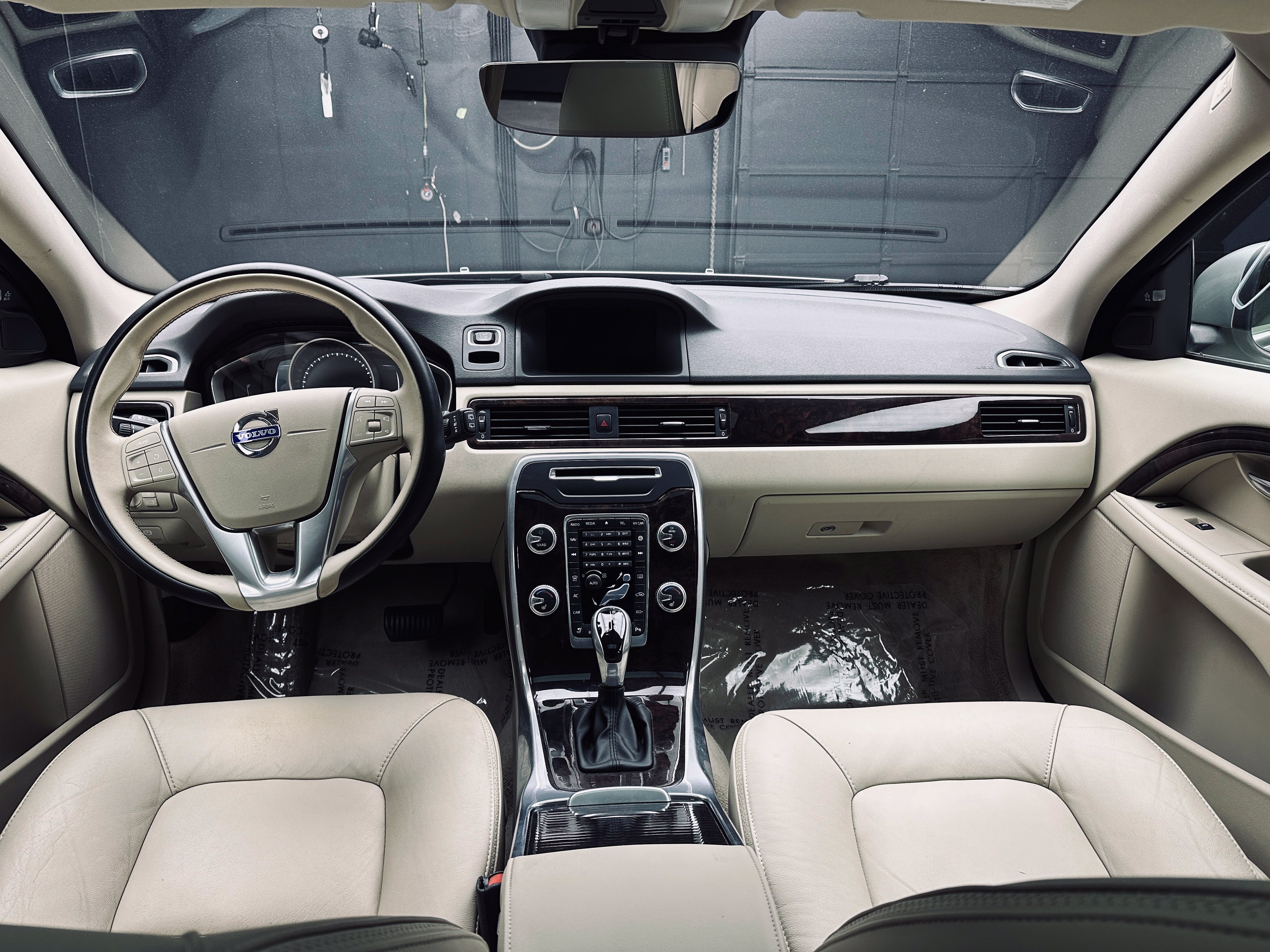Used 2015 Volvo XC70 T5 Premier w/ Protection Package FWD image 24