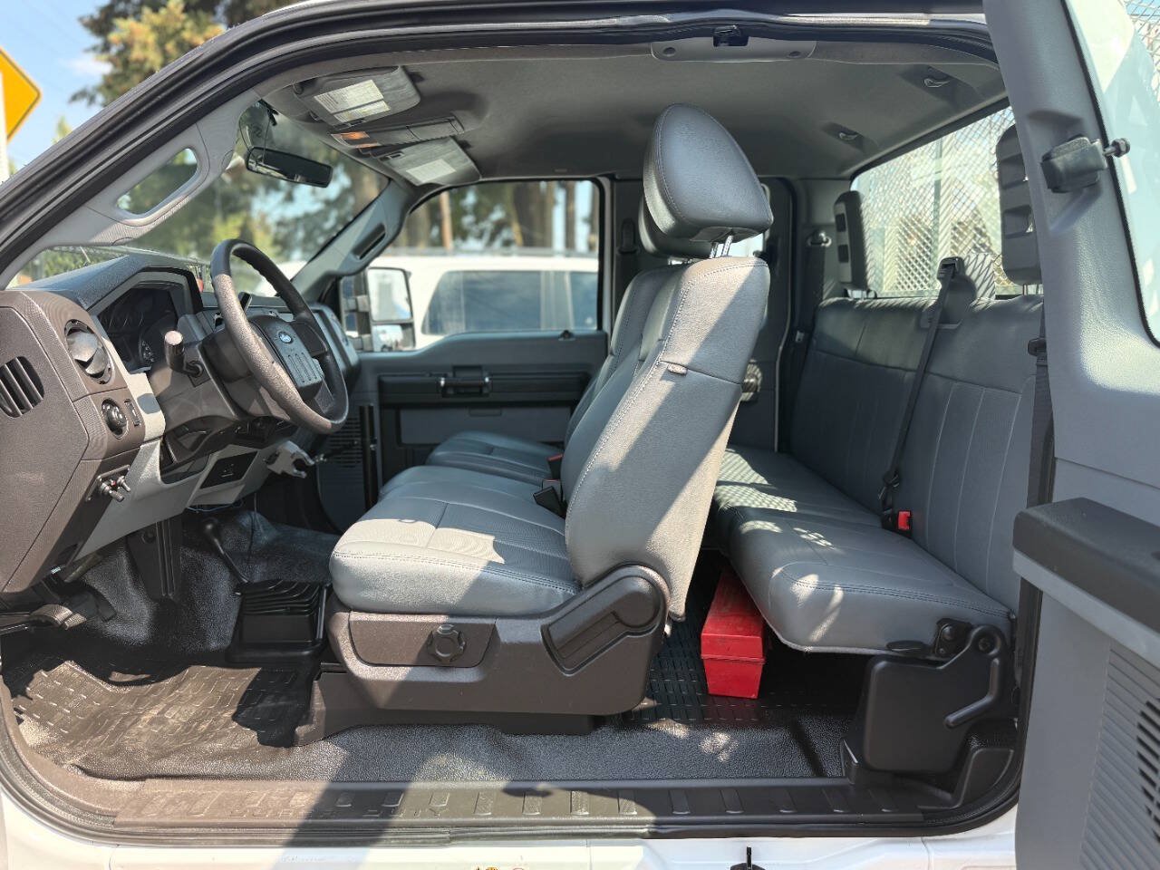 Used 2011 Ford F450 XL w/ PWR Equipment Group AWD/4WD image 32