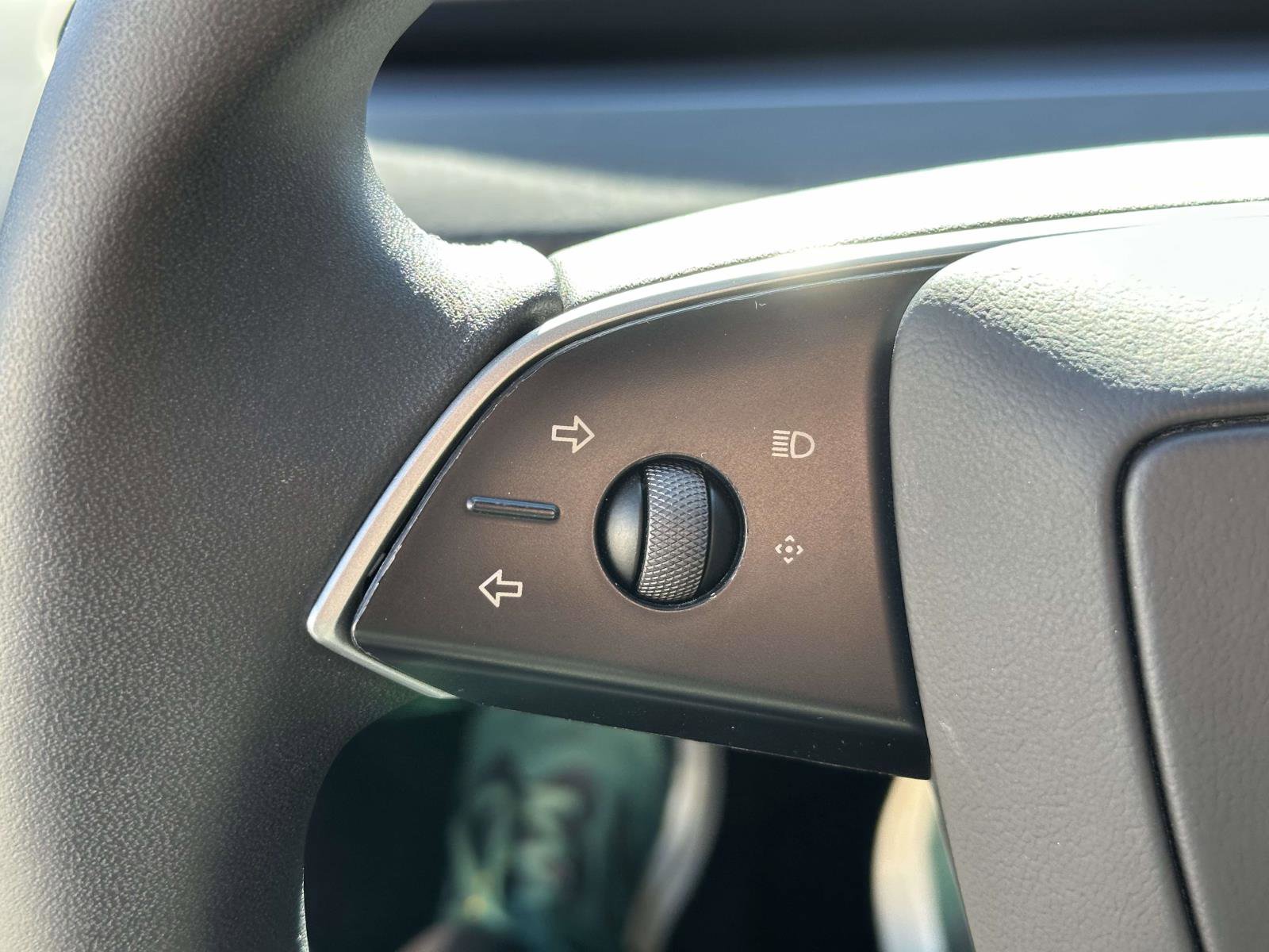 Used 2025 Tesla Model 3 Long Range RWD image 22
