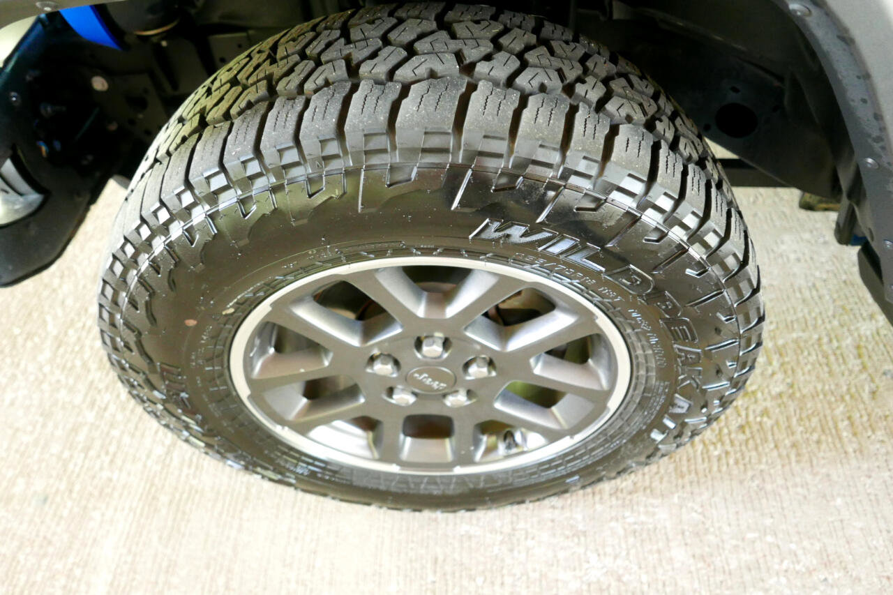 Used 2020 Jeep Gladiator Overland image 25