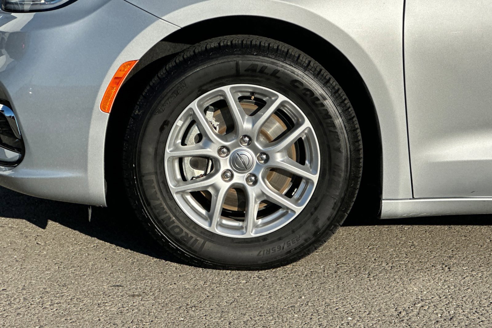 Used 2022 Chrysler Pacifica Touring-L image 29