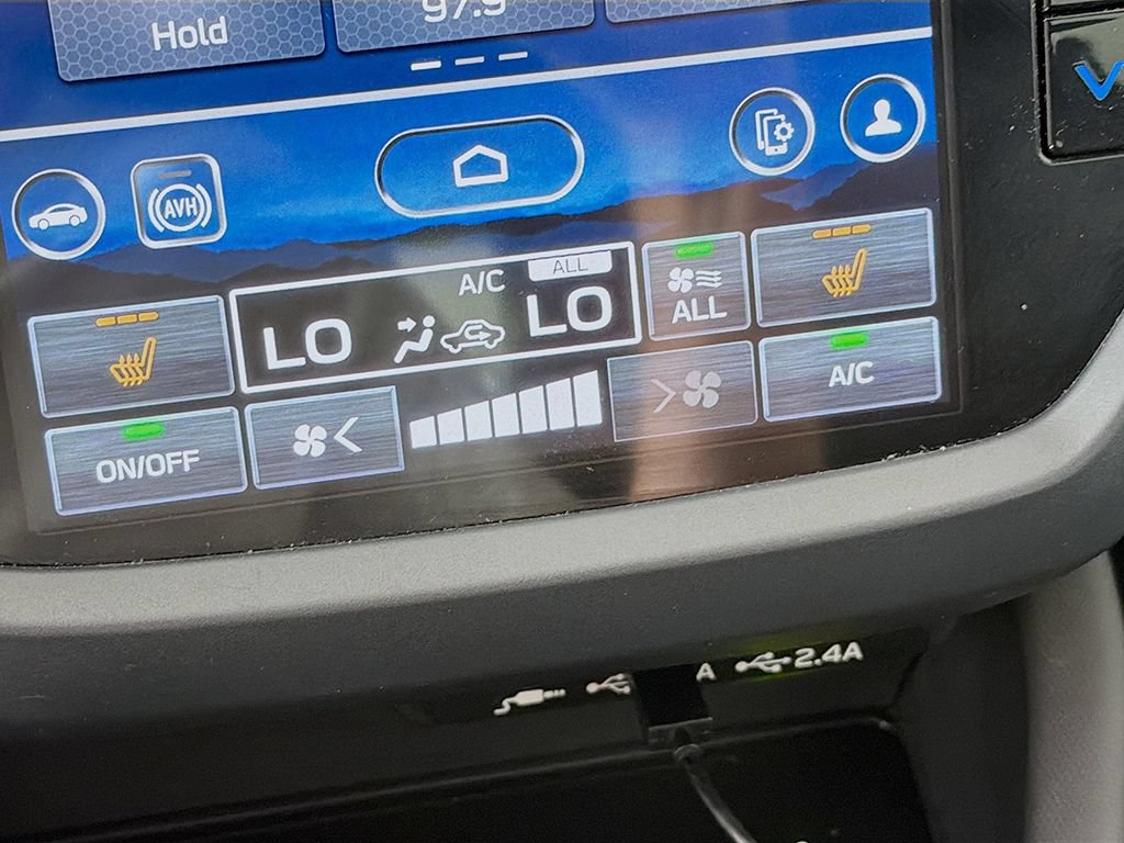 Used 2025 Subaru Forester Premium AWD/4WD image 39