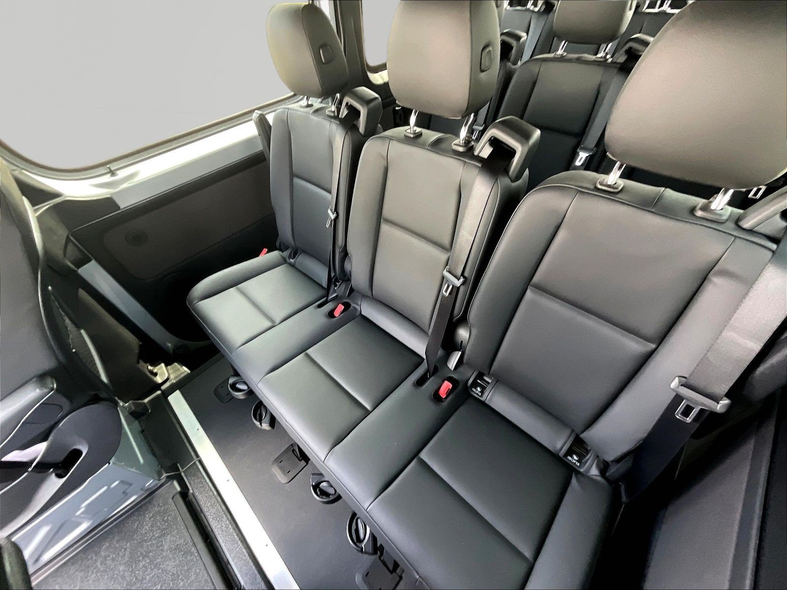 New 2025 Mercedes-Benz Sprinter 2500 image 17