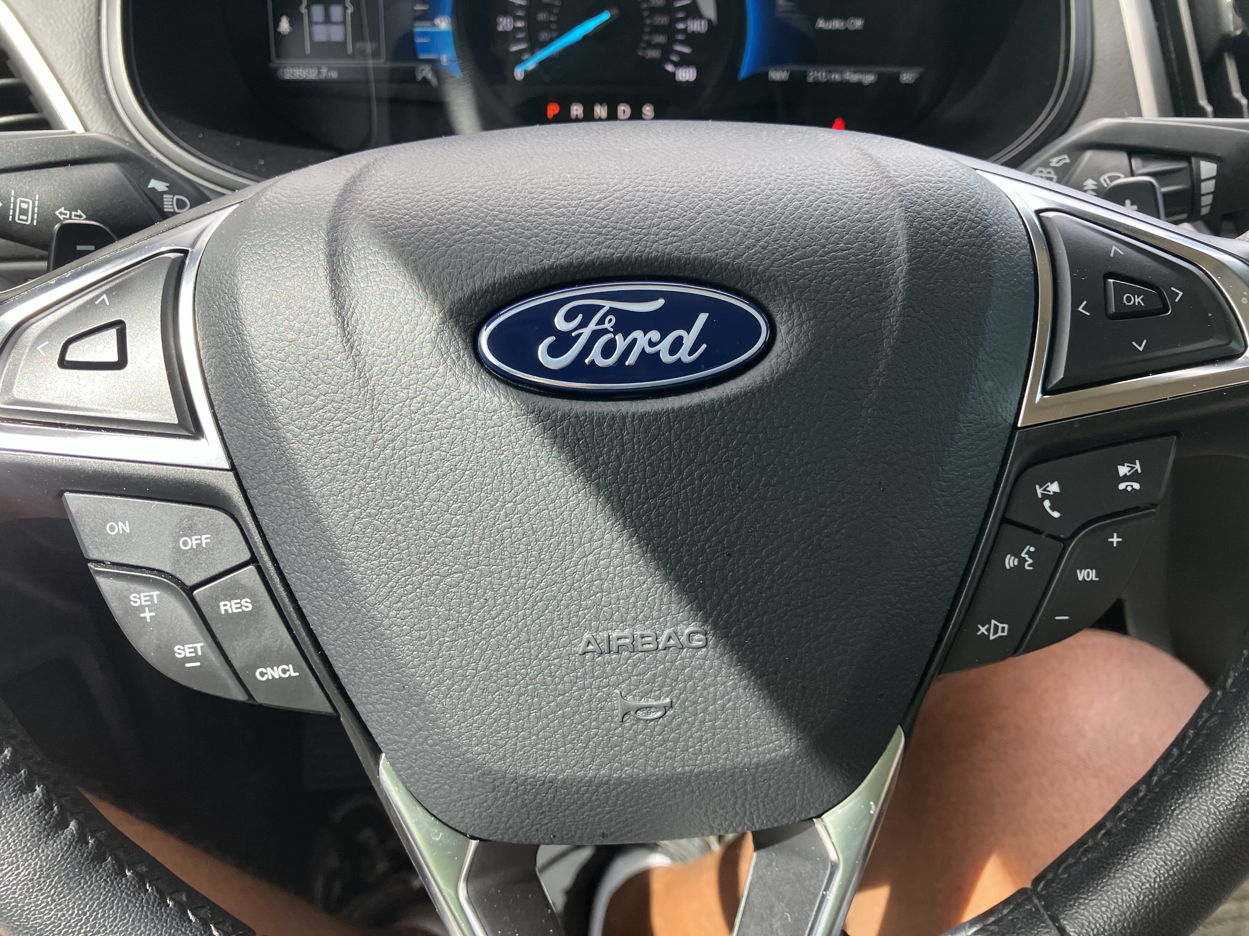 Used 2024 Ford Edge SEL w/ Class II Trailer Tow Package AWD/4WD image 20
