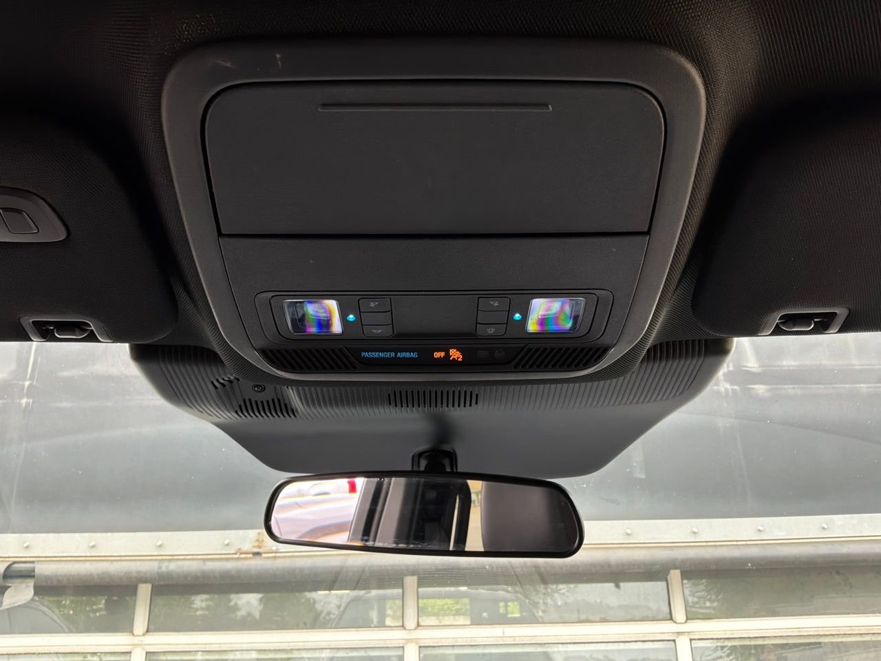 Used 2025 Ford Explorer ST-Line w/ ST-Line Street Pack AWD/4WD image 17