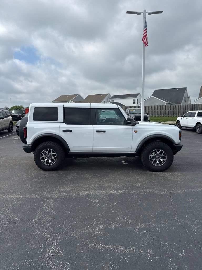 Used 2025 Ford Bronco Badlands AWD/4WD image 9