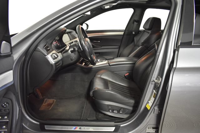 Used 2013 BMW M5 RWD image 12