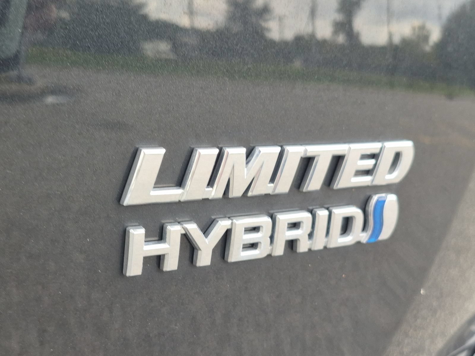 Used 2017 Toyota RAV4 Limited w/ Advanced Technology Package AWD/4WD image 31