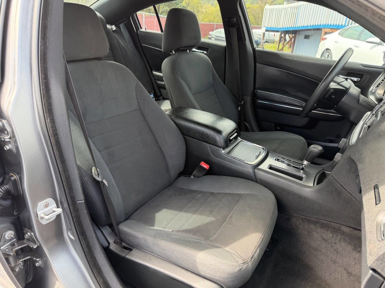 Used 2011 Dodge Charger SE image 27