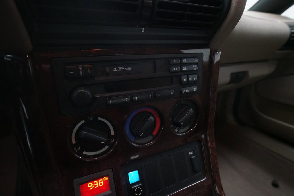 Used 1997 BMW Z3 2.8 RWD image 5
