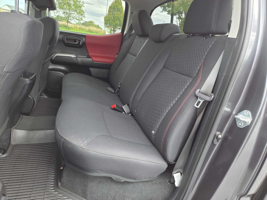 Used 2023 Toyota Tacoma SR5 AWD/4WD image 12