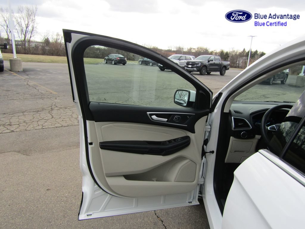 Certified 2024 Ford Edge Titanium AWD/4WD image 27