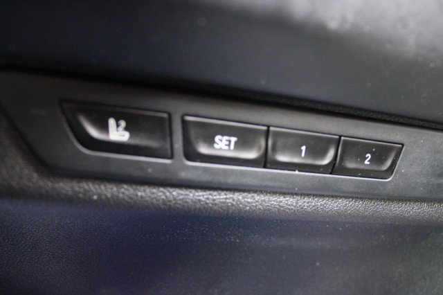 Used 2019 BMW 750i M SPORT DRIVER ASSIST+ w/ M Sport Package image 42