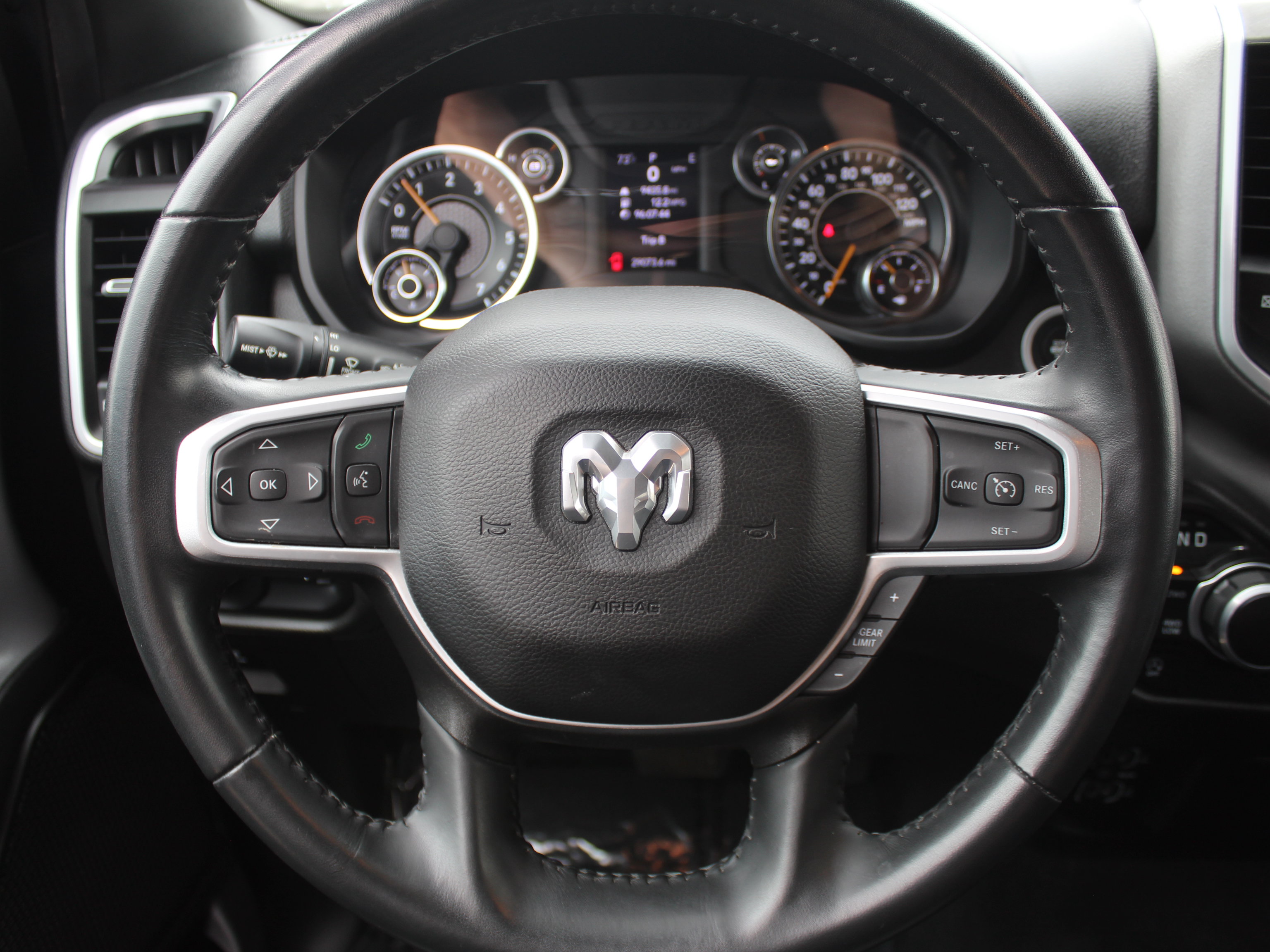 Used 2022 RAM 1500 Big Horn AWD/4WD image 16