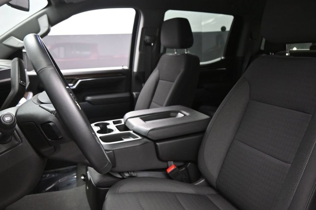 Used 2024 Chevrolet Silverado 1500 LT w/ Convenience Package II RWD image 18