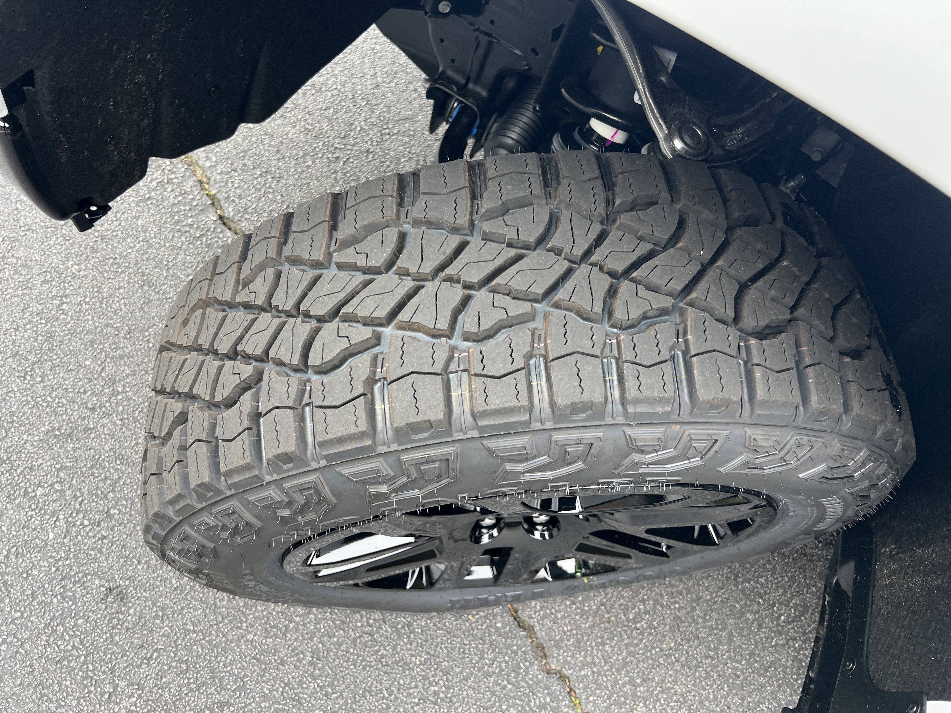 New 2026 Chevrolet Silverado 1500 Custom Trail Boss w/ LPO, Dark Essentials Package image 12