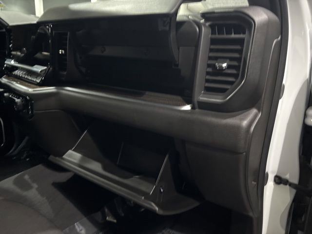 Used 2025 Chevrolet Silverado 2500 LT w/ Convenience Package image 34