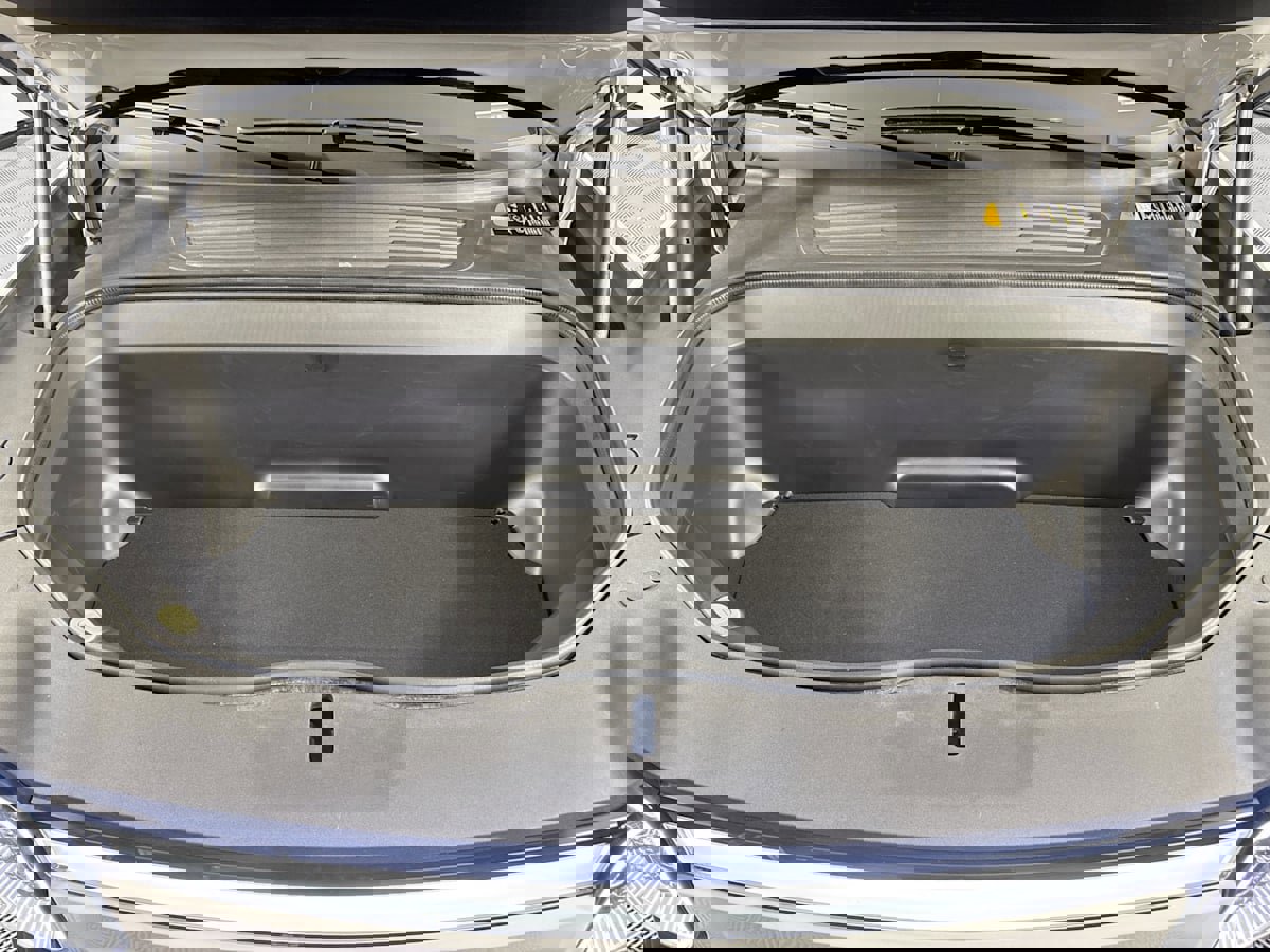 Used 2024 Rivian R1S Adventure image 36