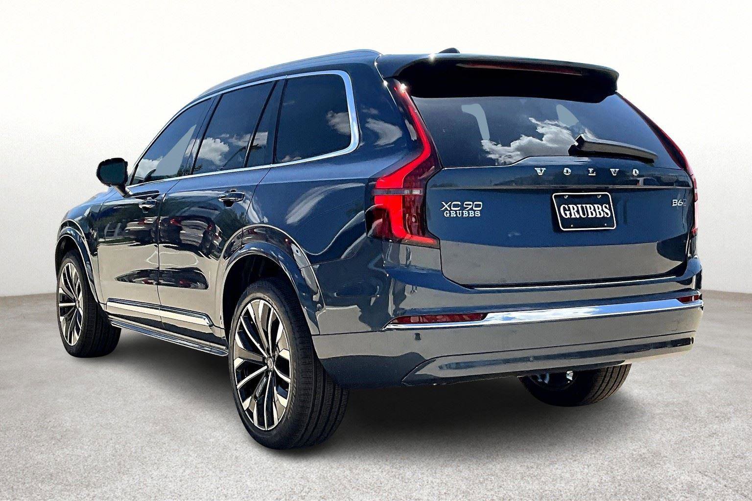 New 2026 Volvo XC90 B6 Plus w/ Protection Package Premier image 5