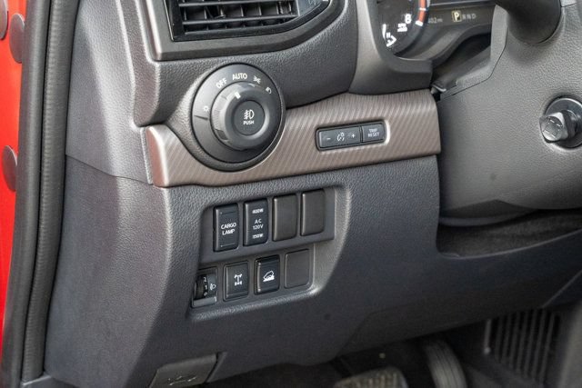 Used 2023 Nissan Titan PRO-4X w/ Pro-4x Convenience Package AWD/4WD image 30
