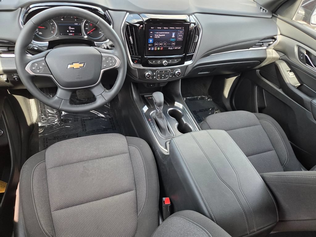 Used 2023 Chevrolet Traverse LT FWD image 10