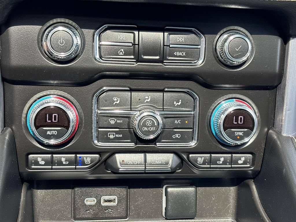 Used 2022 GMC Yukon SLT AWD/4WD image 24
