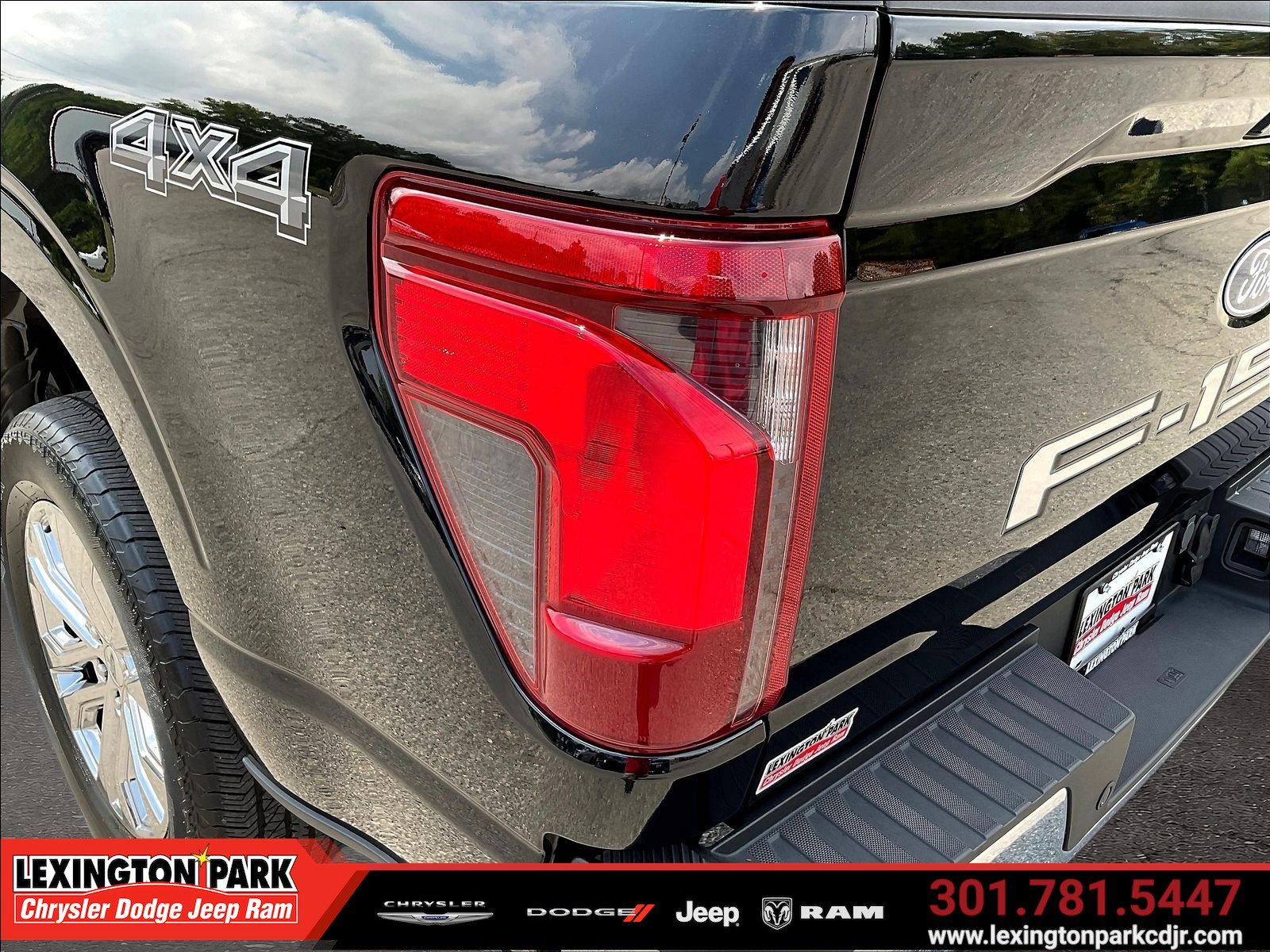 Used 2025 Ford F150 XLT w/ Equipment Group 302A MID AWD/4WD image 23