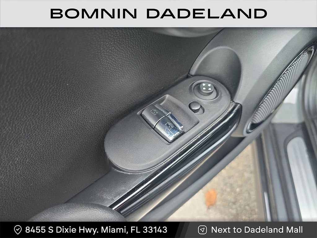 Used 2023 MINI Cooper S image 21