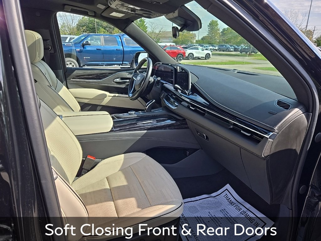 Used 2022 Cadillac Escalade Sport w/ Touring Package AWD/4WD image 13